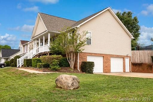 100 Arbor Ridge Rd, Mount Holly, NC 28120