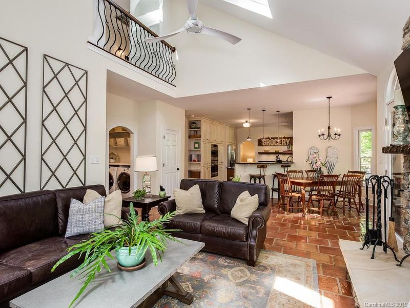 2140 Greenbrook Pw, Matthews, NC 28104