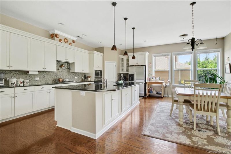 1176 Kings Bottom Dr, Fort Mill, SC 29715
