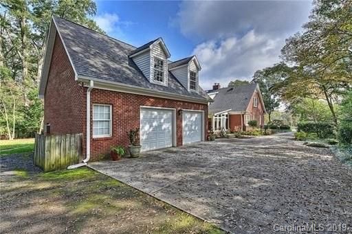 6418 Sardis Rd, Charlotte, NC 28270