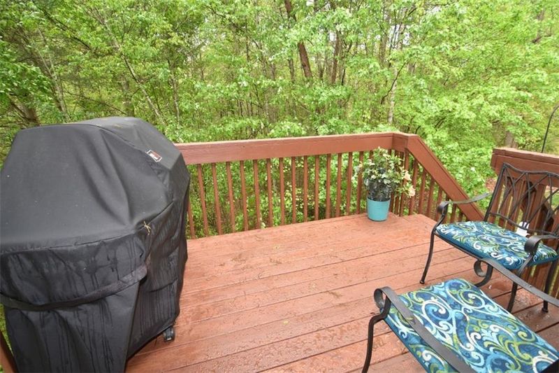 2817 4th Pl NW, Hickory, NC 28601