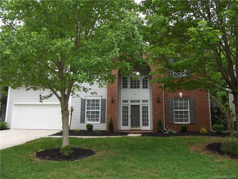 2527 Windsor Chase Dr, Matthews, NC 28105