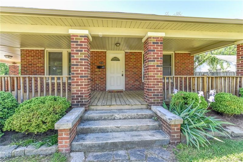 111 Kimball St, Kannapolis, NC 28081