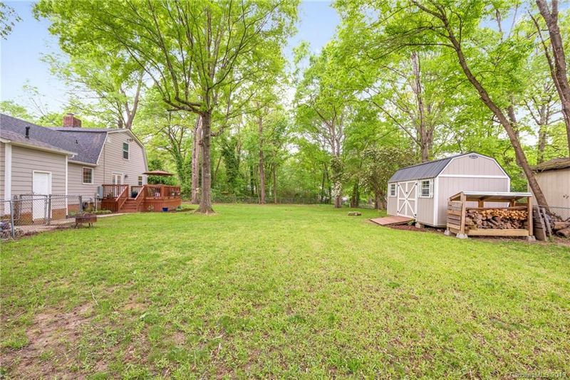 1418 Binford Ct, Charlotte, NC 28212