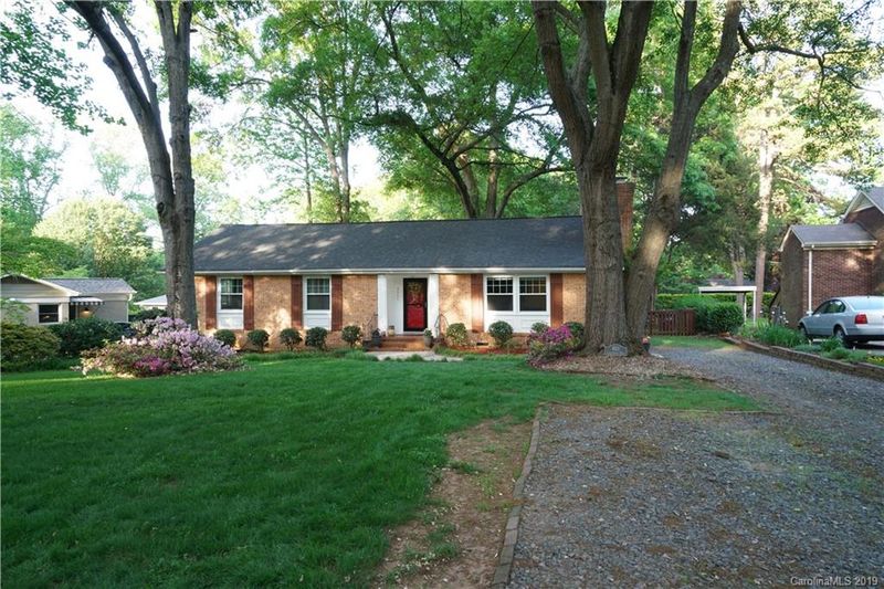 4211 Castlewood Rd, Charlotte, NC 28209