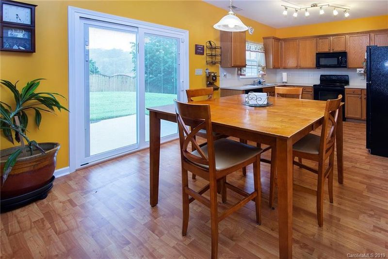 1152 Danbrooke Dr, Concord, NC 28025