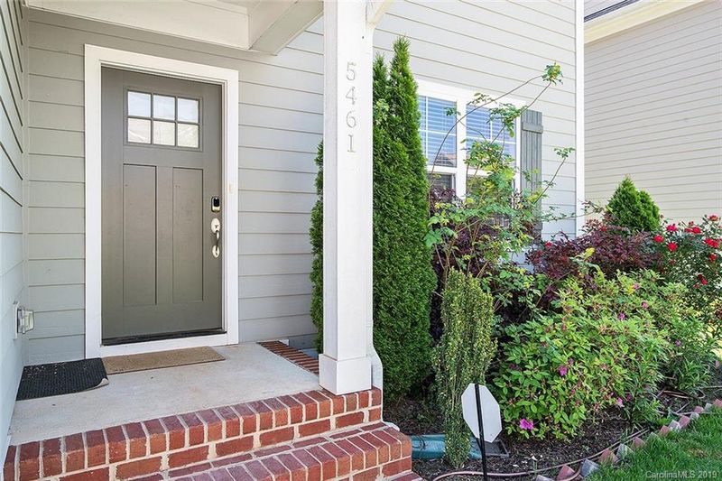 5461 Allison Ln, Charlotte, NC 28277