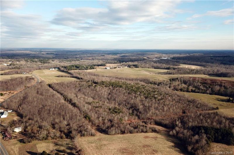 000 Renegar Rd, Harmony, NC 28634