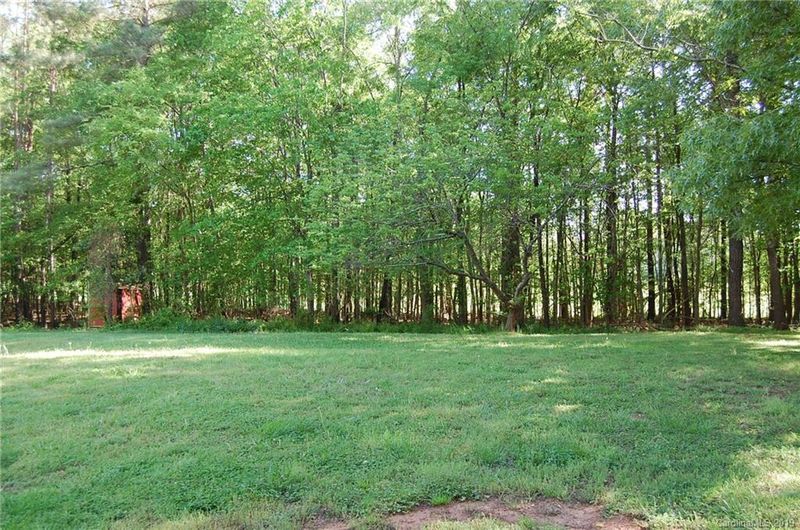 3429 Roundcliff Dr, Concord, NC 28025