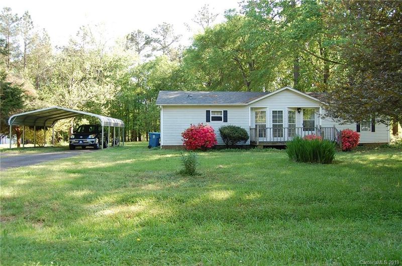 3429 Roundcliff Dr, Concord, NC 28025