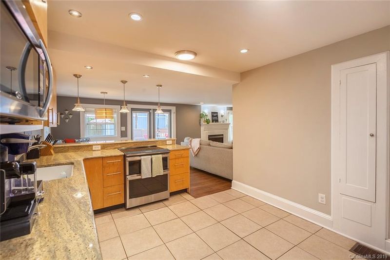 2337 Commonwealth Ave, Charlotte, NC 28205