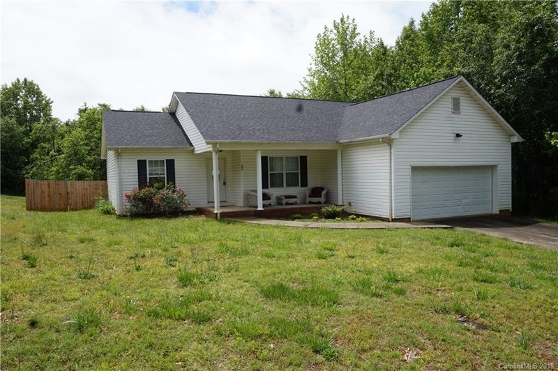 957 Constitution Ave, Newton, NC 28658