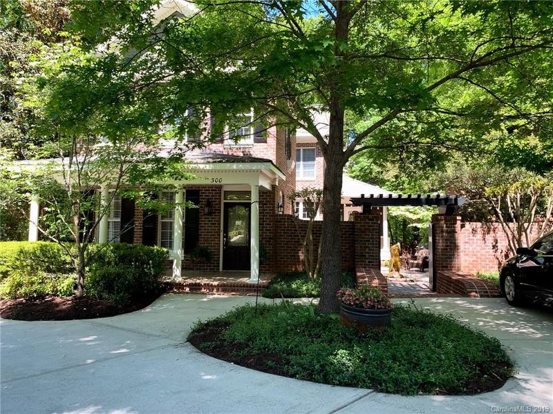 300 Hobbs St, Davidson, NC 28036