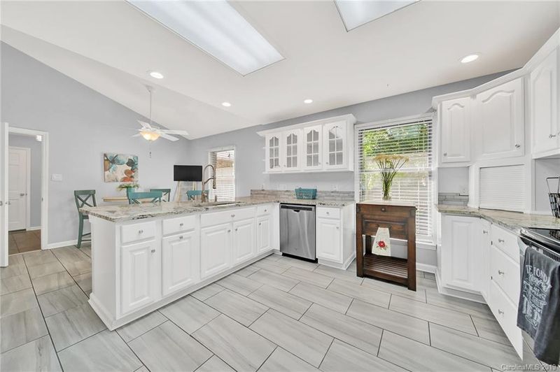 201 Conroy Ave, Davidson, NC 28036