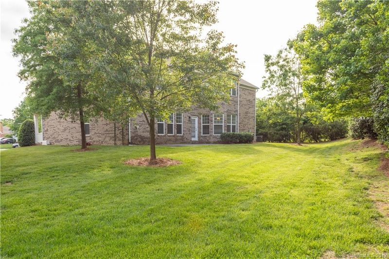 10834 Bask Ct, Mint Hill, NC 28227