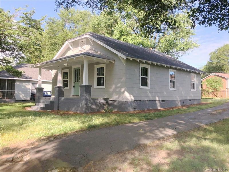 411 N Crigler St, Charlotte, NC 28216
