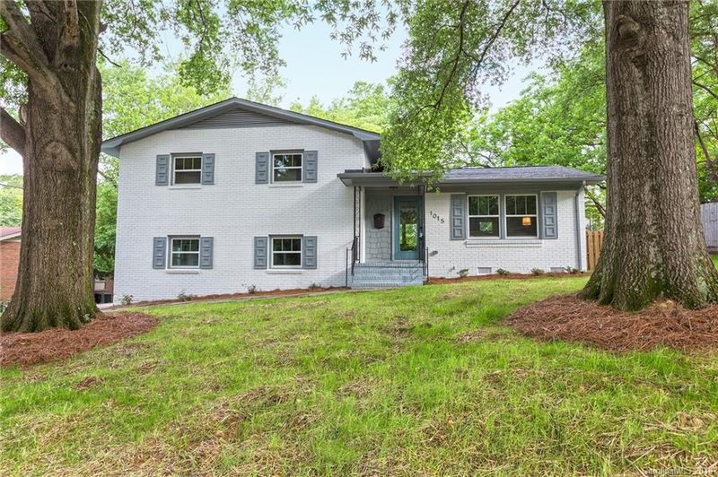 1015 Bobby Ln, Charlotte, NC 28211