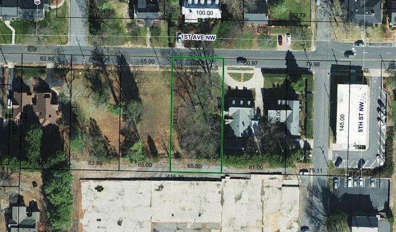 521 1st Ave NW #1, Hickory, NC 28601