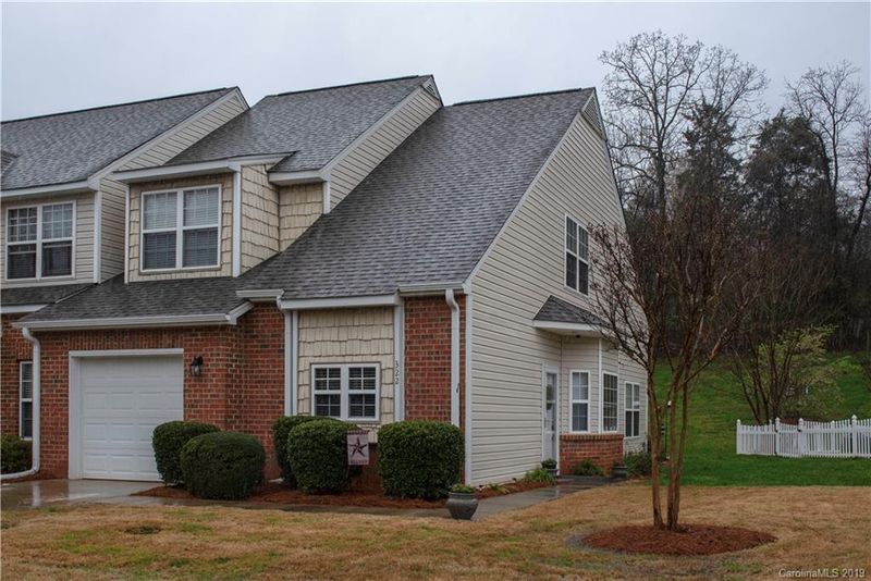 322 Valley Brook Ln SE, Concord, NC 28025