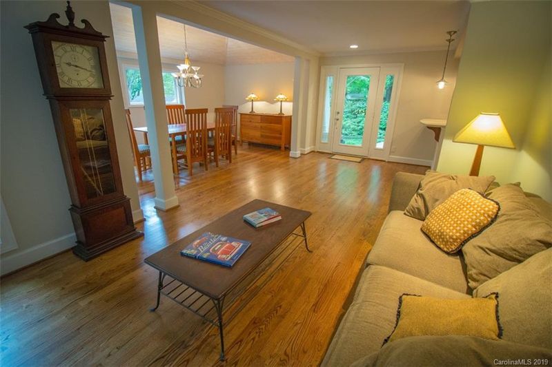 4358 Applegate Rd, Charlotte, NC 28209