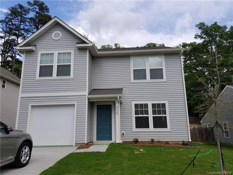 2520 Blue Moss Dr, Dallas, NC 28034