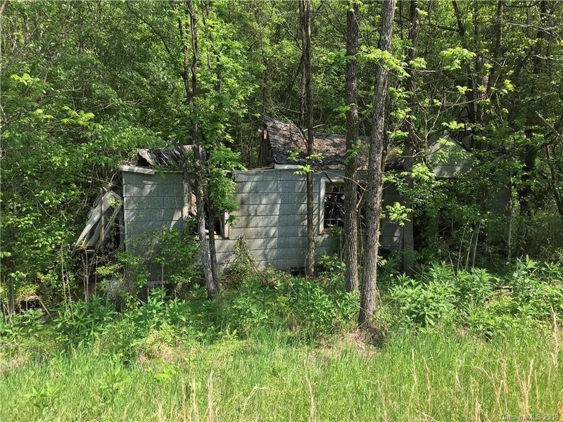 1964 Long Shoals Rd, Lincolnton, NC 28092