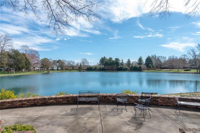 7009 Quail Hill Rd, Charlotte, NC 28210