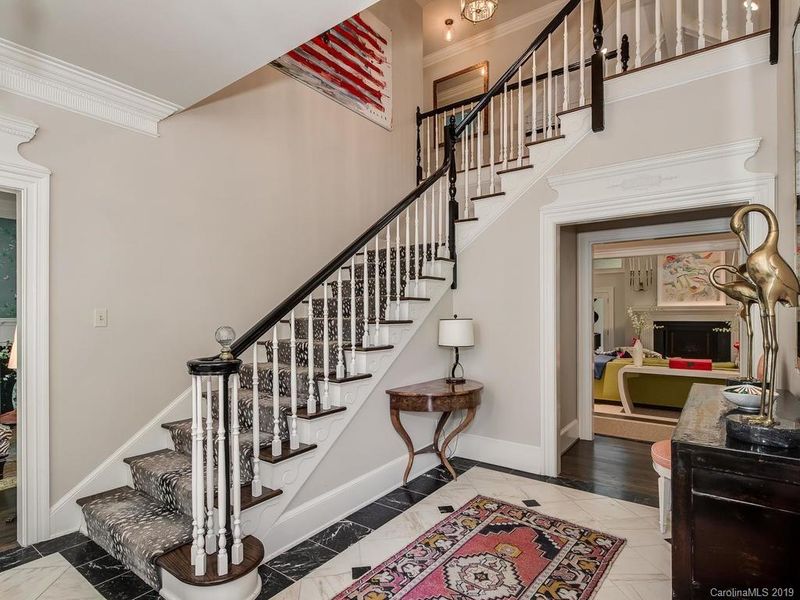 2737 Lemon Tree Ln, Charlotte, NC 28211