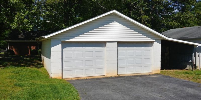4728 Springs Rd, Conover, NC 28613