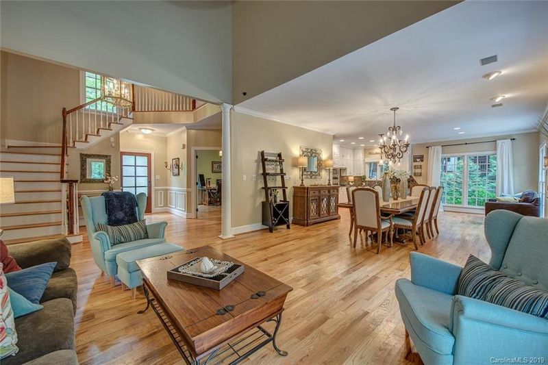 803 Scotty Ct, Cramerton, NC 28032