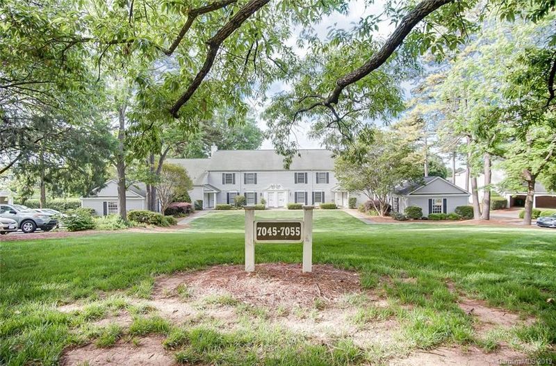 7053 Quail Hill Rd, Charlotte, NC 28210