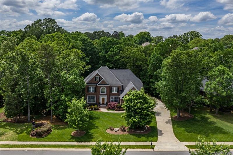 1118 Dobson Dr, Waxhaw, NC 28173