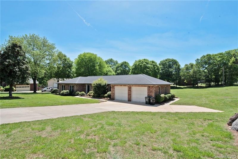 5893 Monticello Dr, Concord, NC 28027