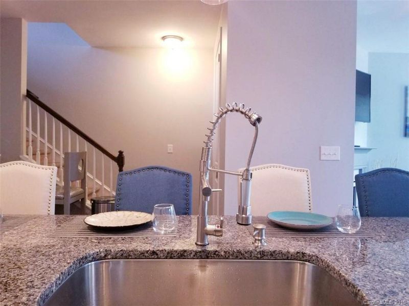 6646 Berewick Commons Pw, Charlotte, NC 28278