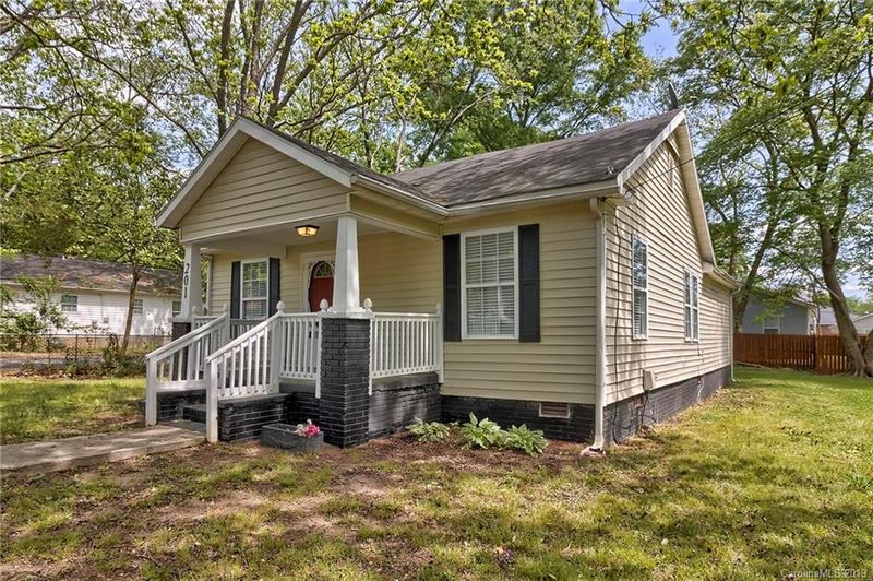201 Oregon St, Charlotte, NC 28208