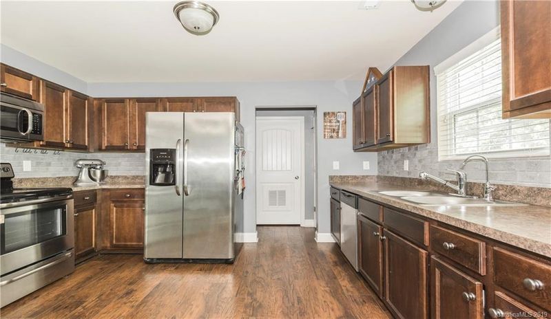 5306 Tucker Phillips Dr, Wingate, NC 28174