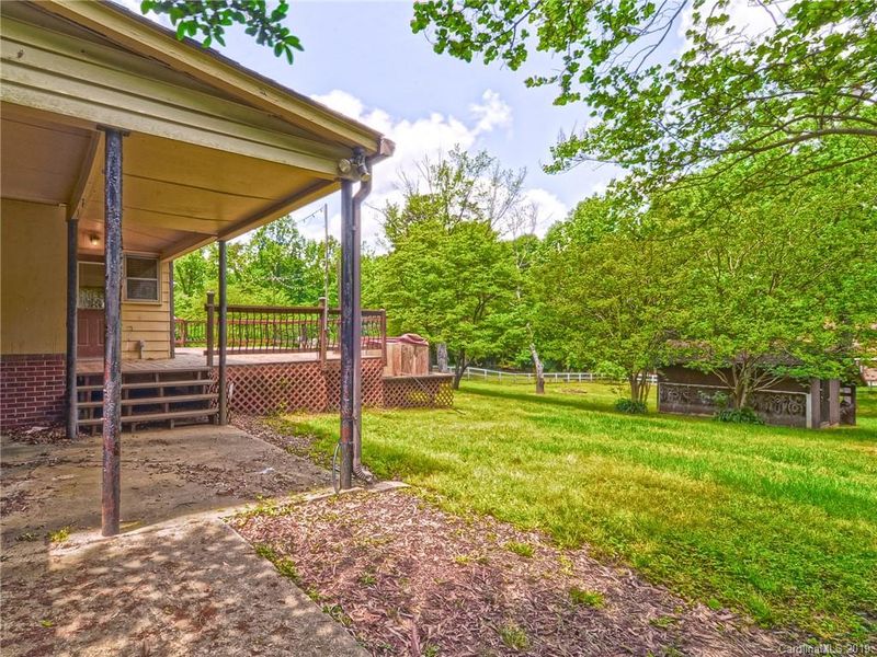 1215 Rocky River Rd, Charlotte, NC 28213