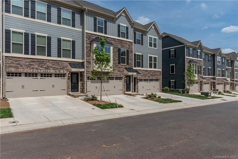 1834 Shumard Ln #80, Charlotte, NC 28205