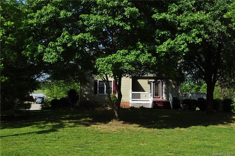 8875 Bowman Barrier Rd, Mount Pleasant, NC 28124