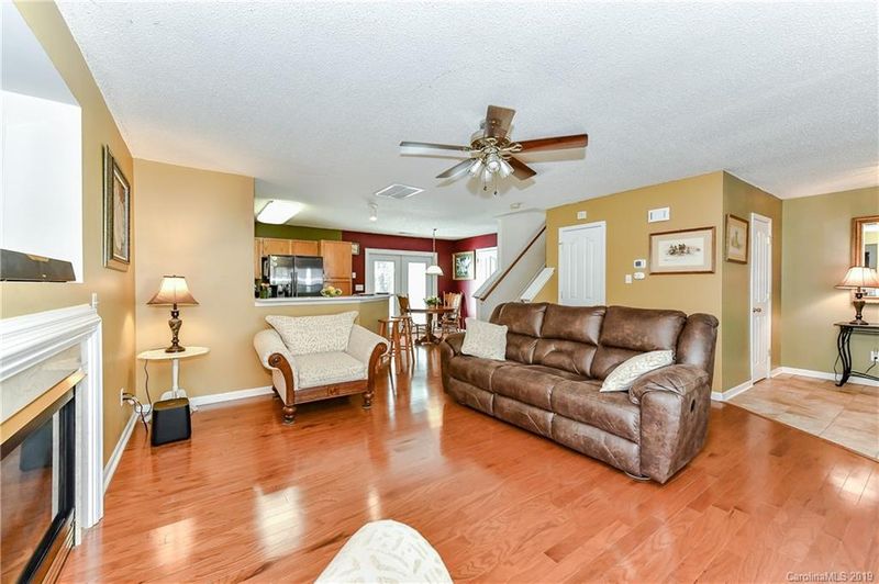 12526 Deaton Hill Dr, Charlotte, NC 28269