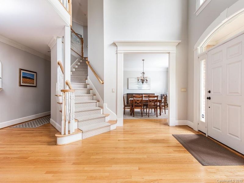 1720 Bardstown Rd, Charlotte, NC 28226