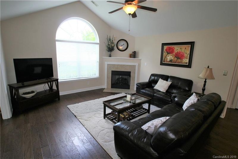 5509 Prosperity View Dr, Charlotte, NC 28269