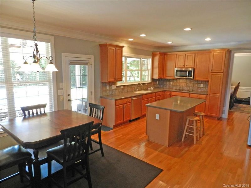 814 Deercross Ln, Waxhaw, NC 28173