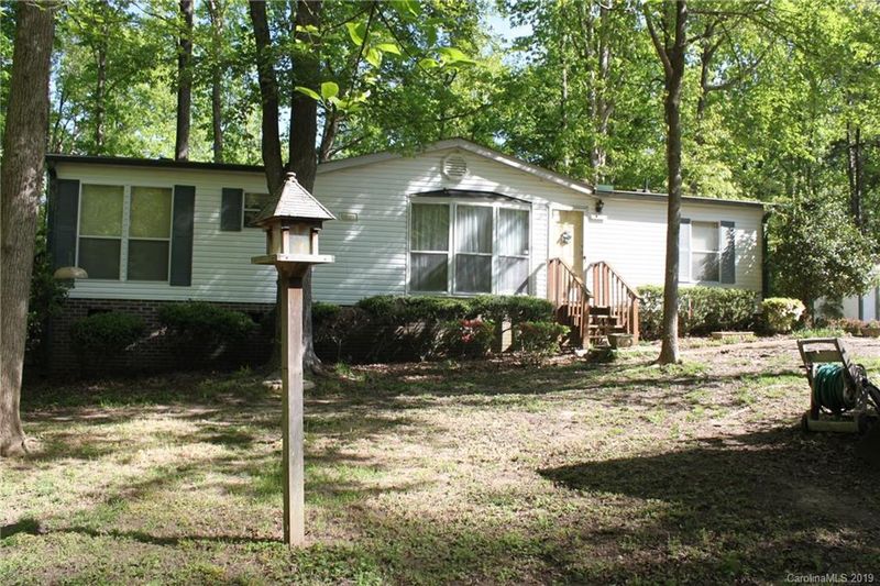 5570 Beaver Creek Trl, Clover, SC 29710
