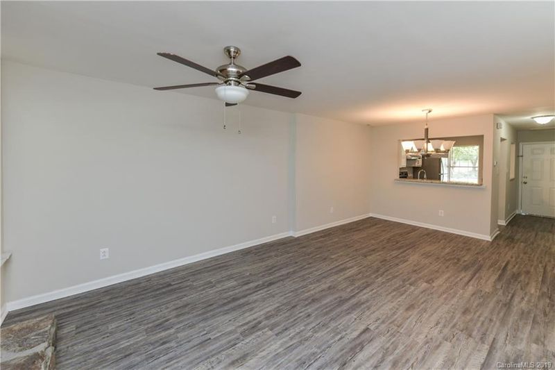 6149 Windsor Gate Ln, Charlotte, NC 28215