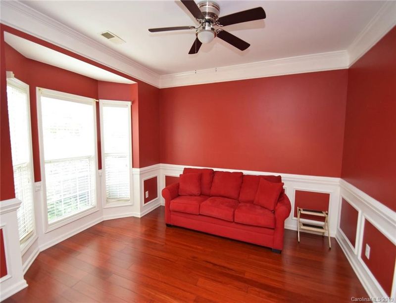 272 Riverfront Pw, Mount Holly, NC 28120