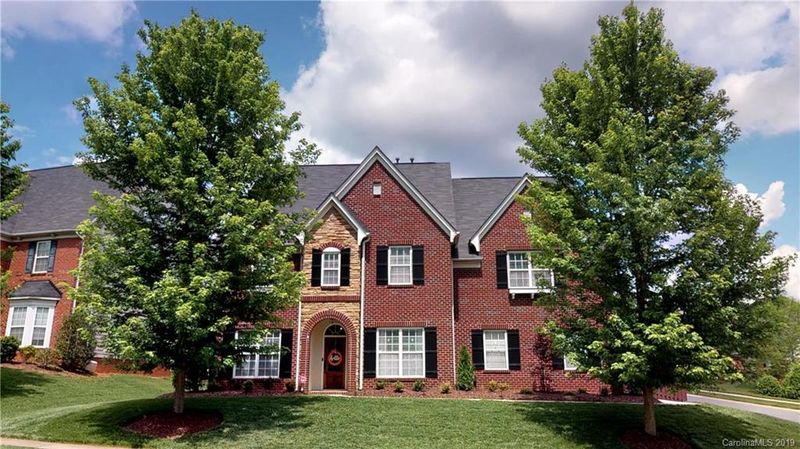 10119 Falling Leaf Dr, Concord, NC 28027