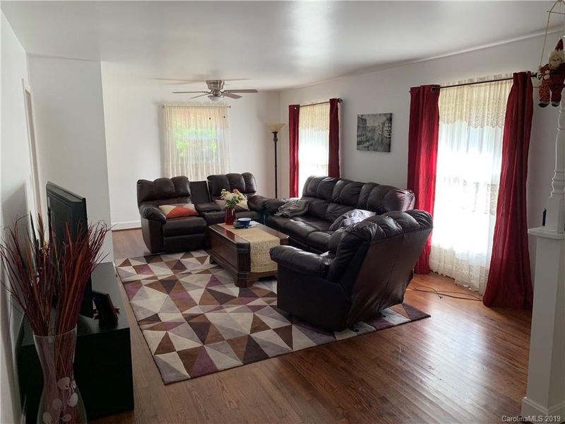 5016 Amity Pl, Charlotte, NC 28212