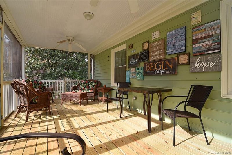 4623 Easthaven Dr, Charlotte, NC 28212