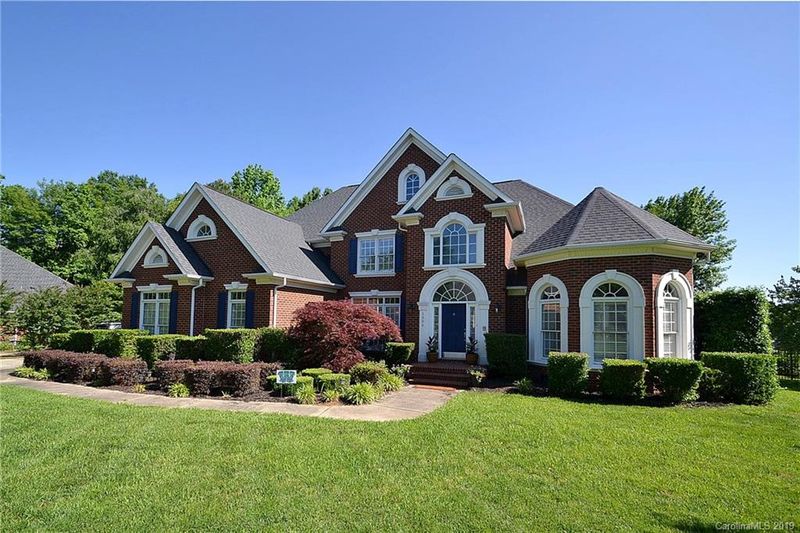1504 Bluebird Hill Ln, Matthews, NC 28104